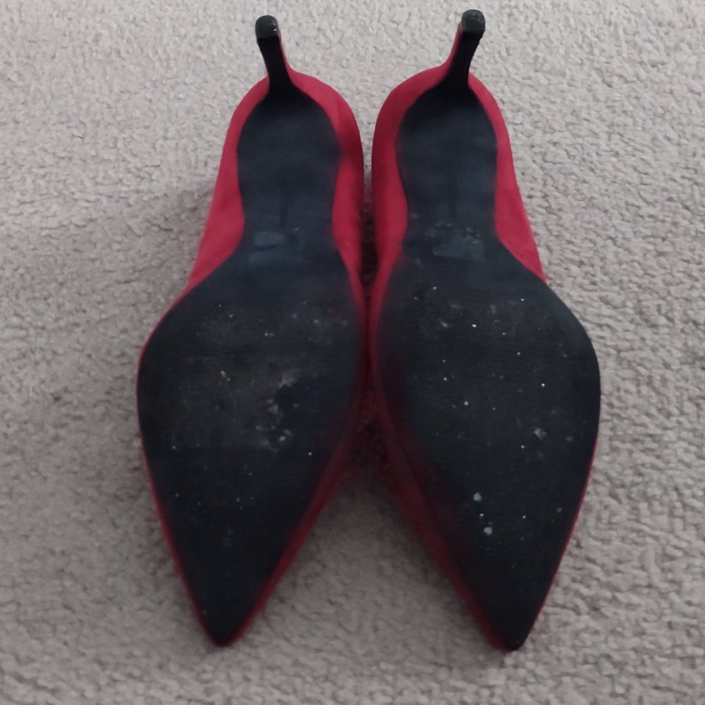 Red Suede Pumps - Picture 3 of 8